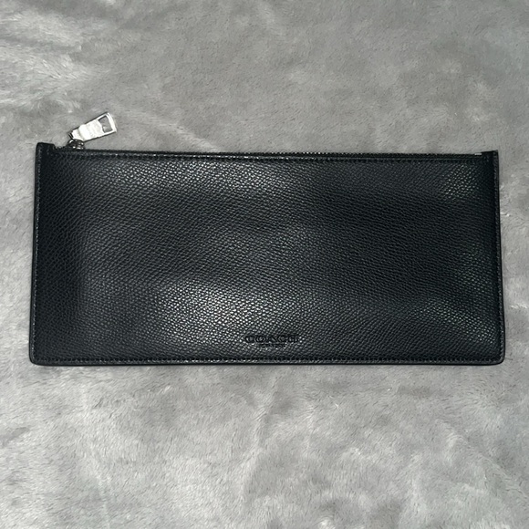 Coach Pouch - Picture 2 of 8